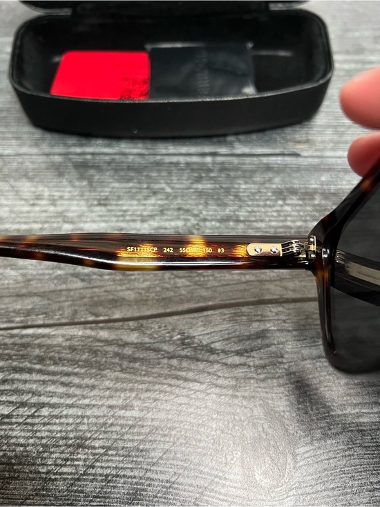 Salvatore Ferragamo Brown Tortoiseshell Sunglasses with Dark Lenses main image 6